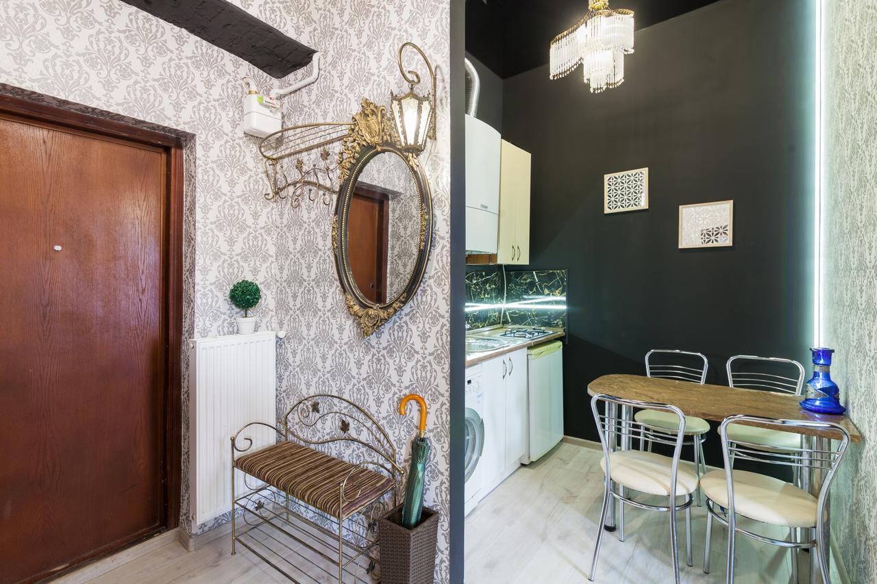 Austrian Apartments Leopolli Near Railway Station Lviv Ngoại thất bức ảnh