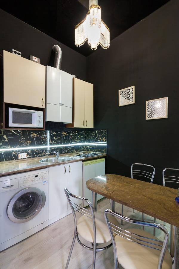 Austrian Apartments Leopolli Near Railway Station Lviv Ngoại thất bức ảnh
